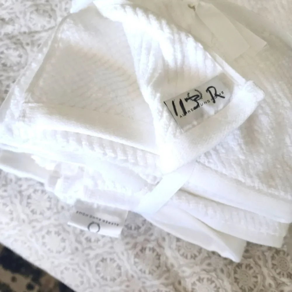 ALFRED SUNG towel 6 pieces set 2 bath 2 hand and 2 wash towels